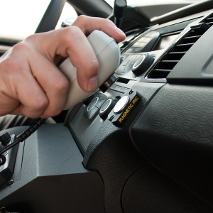 magnetic_mic_conversion_kit_police_car_1000_x_1000